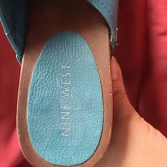 Nine West Teal Heels - Picture 2 of 8